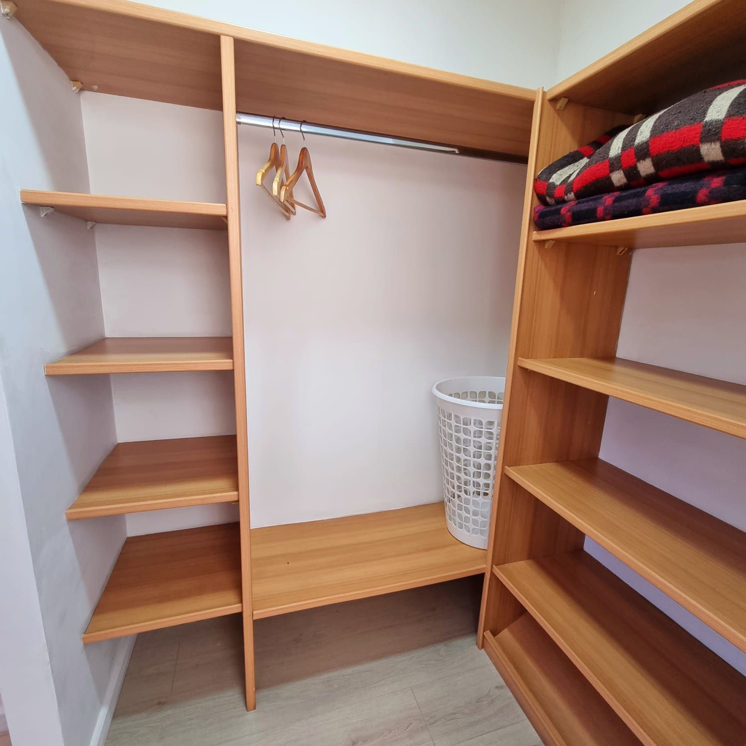 Walk-in closet
