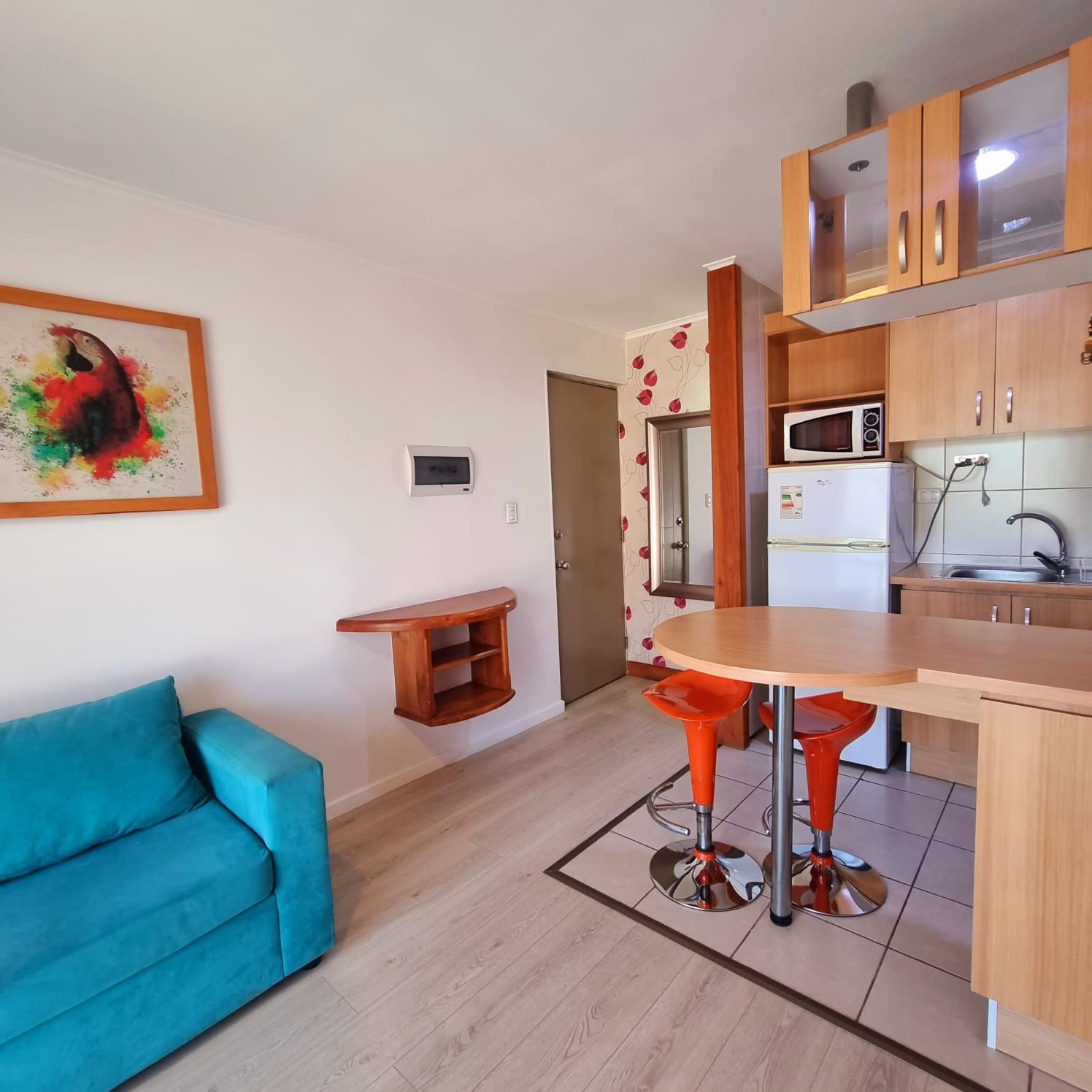 Cocina equipada con barra